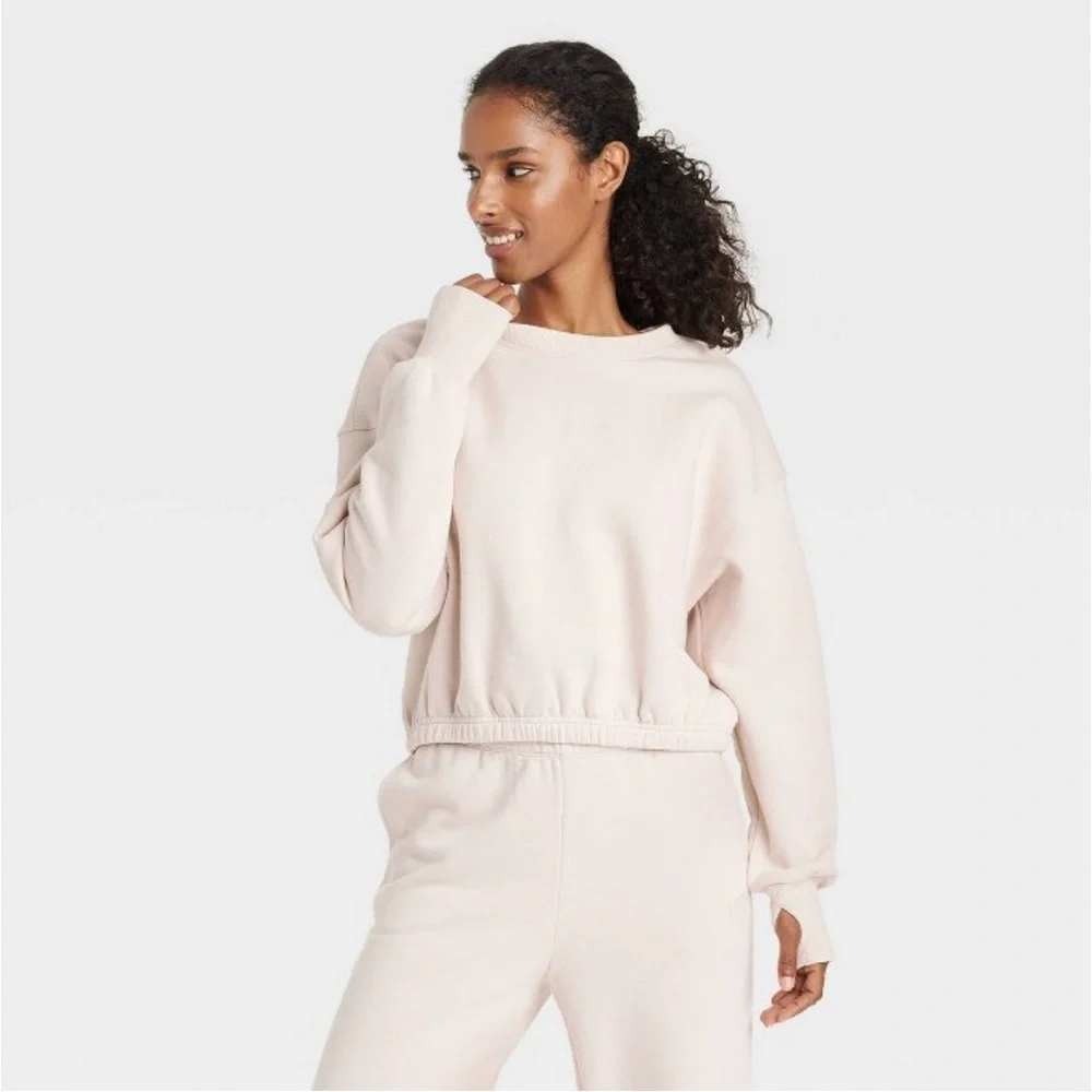 JoyLab Boxy Fit Sweatshirt Womens Large Moon Beige NWT Thumbhole Cropped Fleece